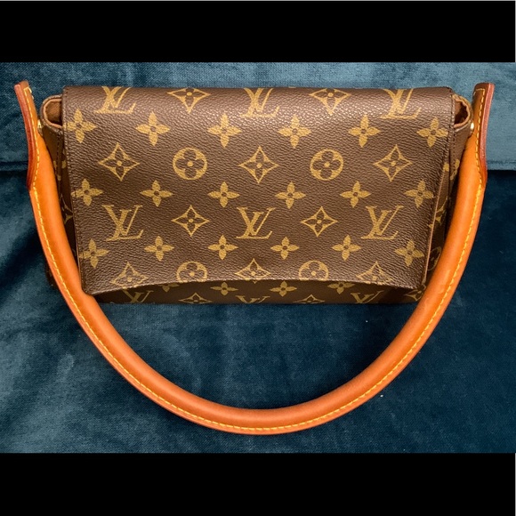 **SOLD** Louis Vuitton Mini Looping Shoulder Bag - Picture 2 of 12
